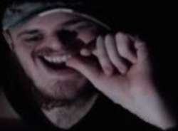 399x294
