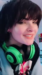 576x1024