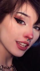 720x1280