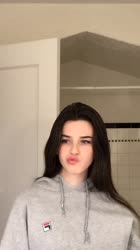 576x1024