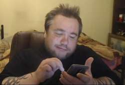 569x391