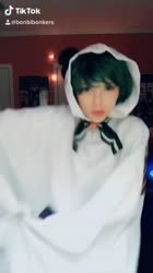 608x1080