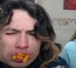349x313