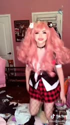 608x1080