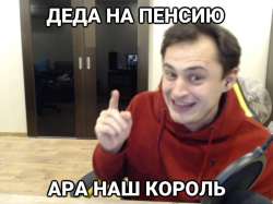 952x714