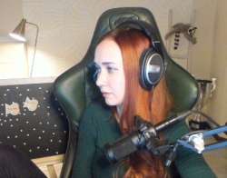 415x326