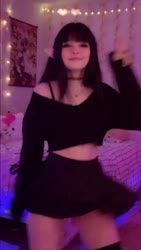 720x1276