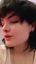 576x1024