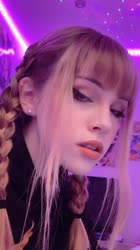 720x1280