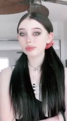 576x1024