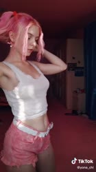 576x1024