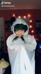 608x1080