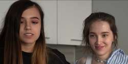 599x300