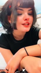 576x1024