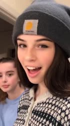 576x1024