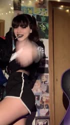 720x1280