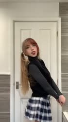 576x1024
