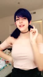 576x1024