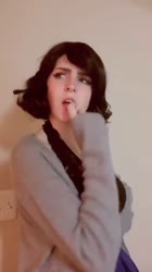 576x1024