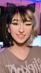 576x1024