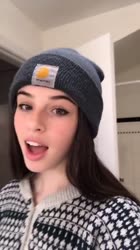 576x1024