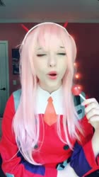 608x1080