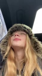 576x1024