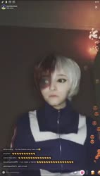 558x982