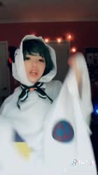 608x1080