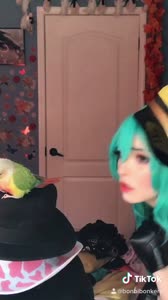 608x1080
