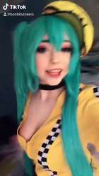 608x1080