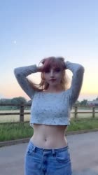 684x1216