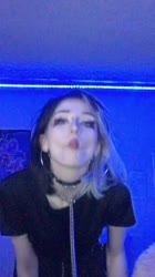 720x1280