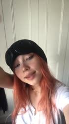 576x1024