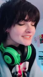 576x1024