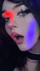 576x1024