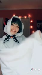 608x1080