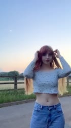 684x1216