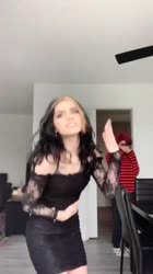 576x1024
