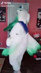 608x1080