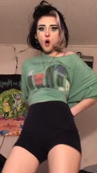 576x1024