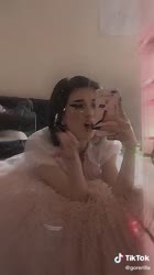 576x1024