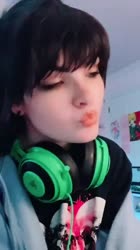 576x1024