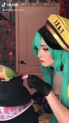 608x1080
