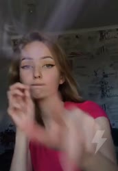 540x784
