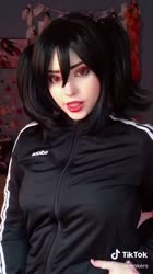 608x1080