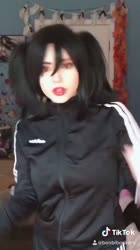608x1080