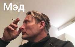 695x439