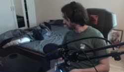 608x356