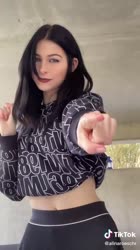 576x1024